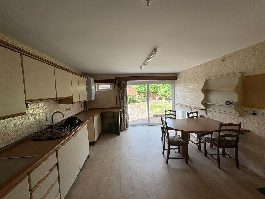 House in Burton Latimer - View 5