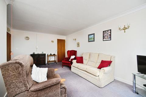 2 bedroom retirement property for sale, Longridge Avenue, Saltdean, Brighton