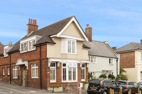 3 bedroom detached house to rent - The Green Marlborough SN8