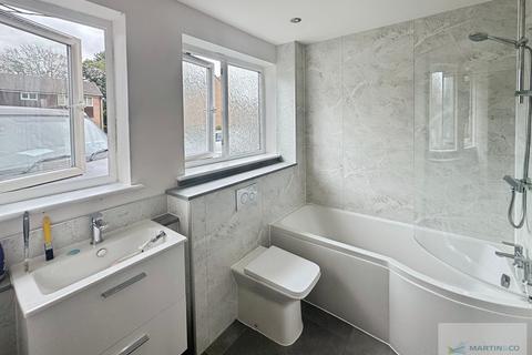 Studio to rent, Willow Drive, Ringwood