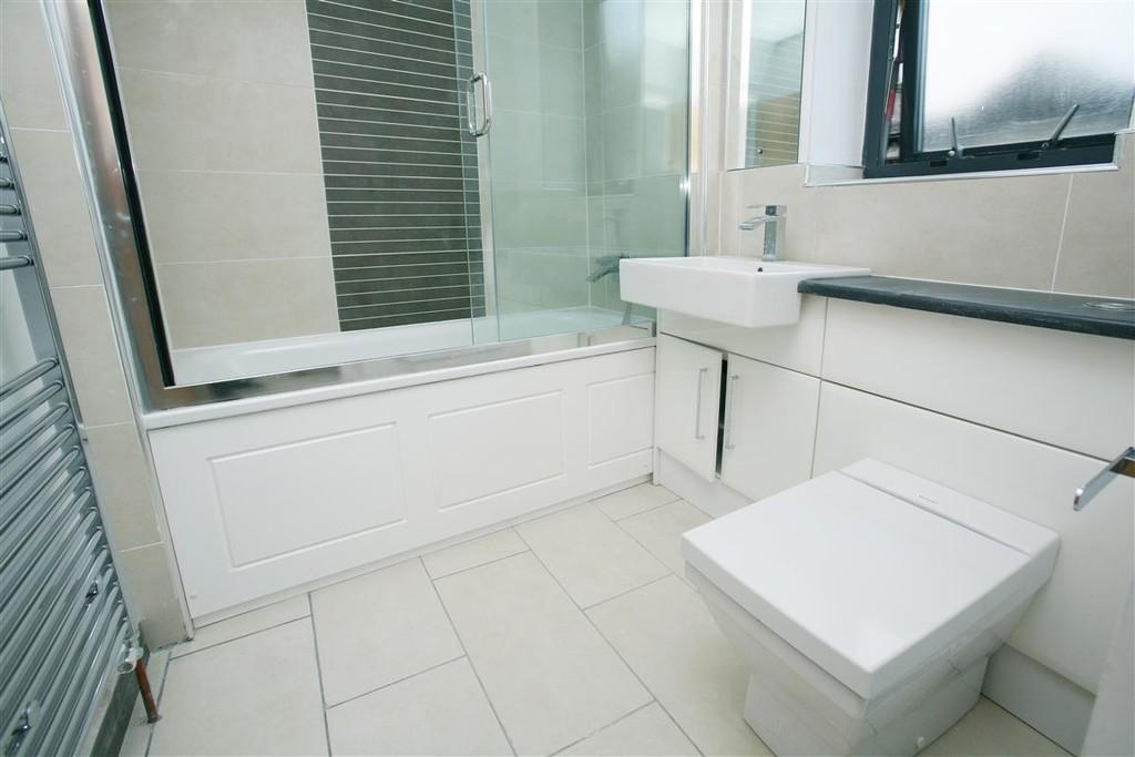 Apartment in London - View 3