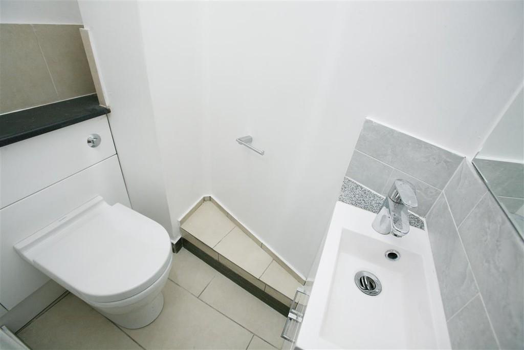 Apartment in London - View 5