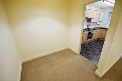 2 bedroom apartment to rent, Windsor Court, Sunnybank