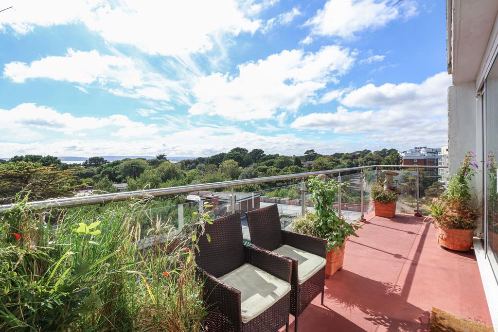 Apartment in Bournemouth - View 5