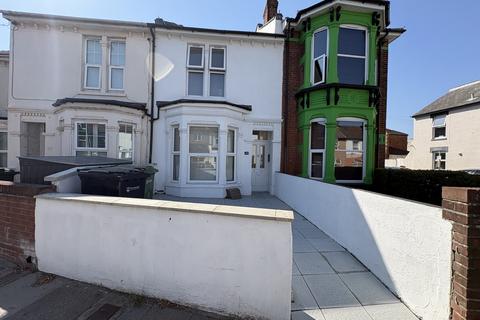 1 bedroom ground floor flat to rent, Eastney Road, Portsmouth