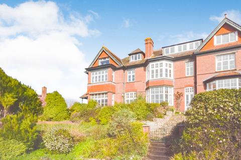 2 bedroom flat to rent, Broadparks Close