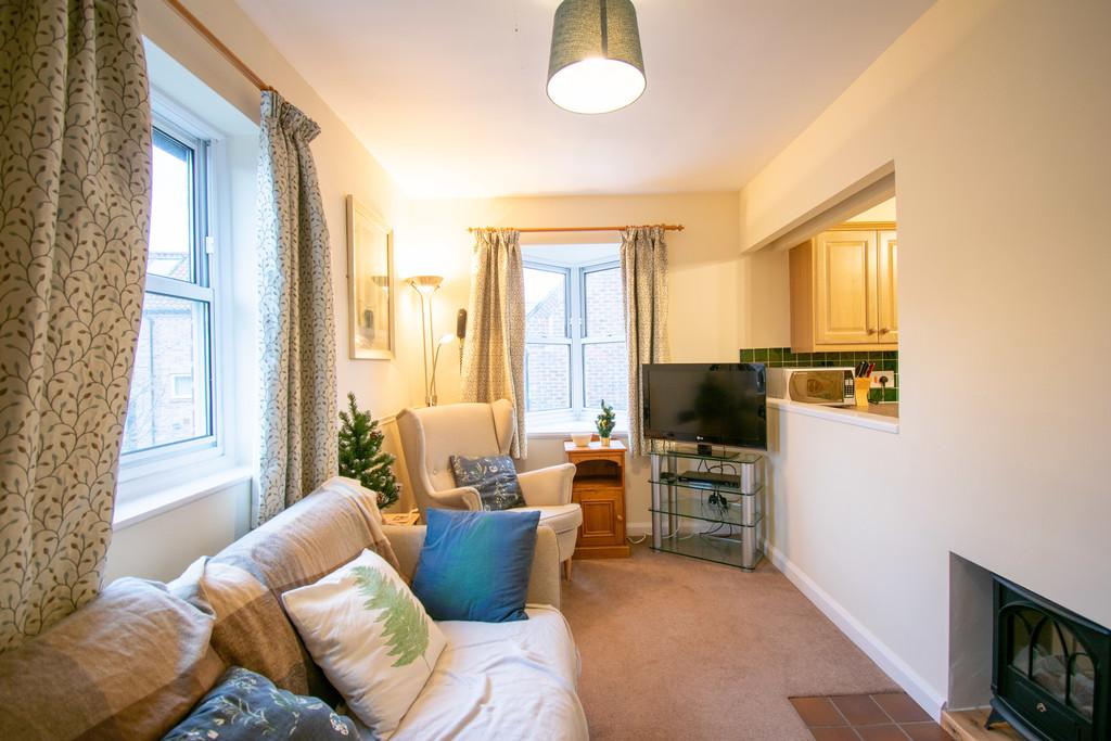 Apartment in York - View 2