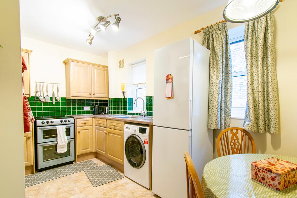 Apartment in York - View 4