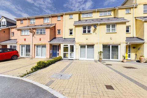 3 bedroom terraced house to rent, Shaw Way, Plymouth PL9