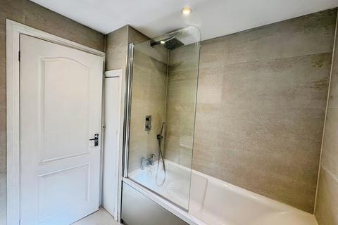 2 bedroom semi-detached house for sale, Netherhouse Moor, Fleet GU51