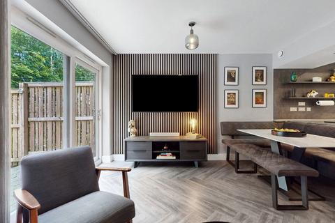 4 bedroom end of terrace house for sale, Festival Court, Glasgow G51