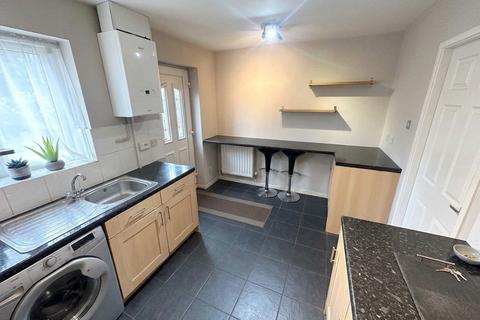 2 bedroom townhouse for sale, Newlands, Farsley
