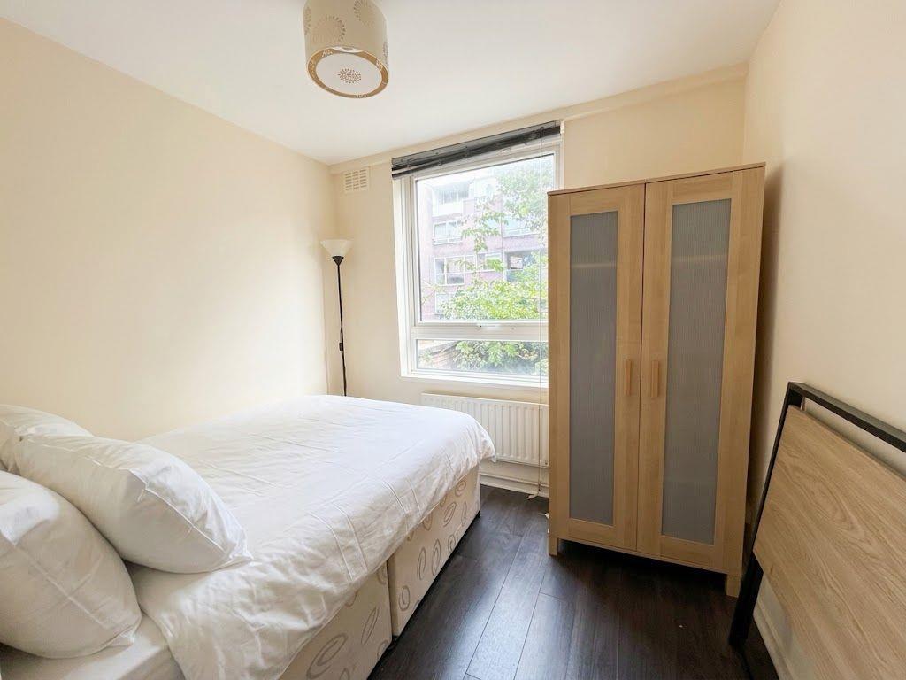 House in London - View 3