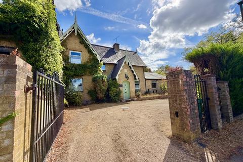 4 bedroom manor house for sale, St. Catherines Road, Camberley GU16