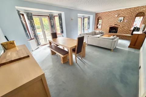 4 bedroom manor house for sale, St. Catherines Road, Camberley GU16