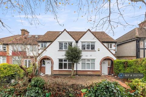 Studio to rent, Yeading Lane, Hayes, UB4