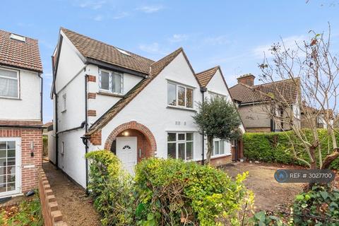 Studio to rent, Yeading Lane, Hayes, UB4