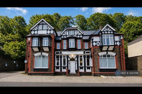 2 bedroom flat to rent, Commercial Road, Llanhilleth, Abertillery, NP13