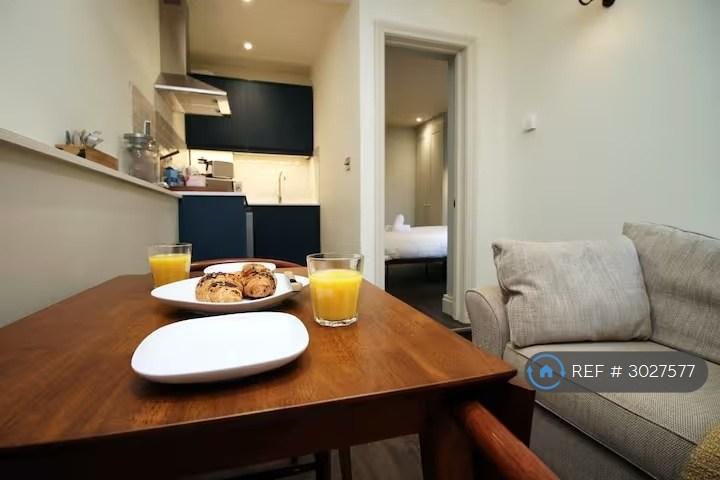 Apartment in Bristol - View 5