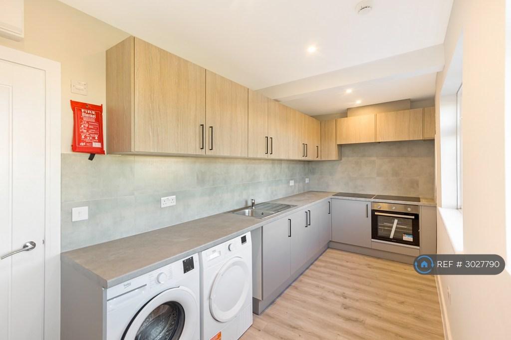 Apartment in London - View 5