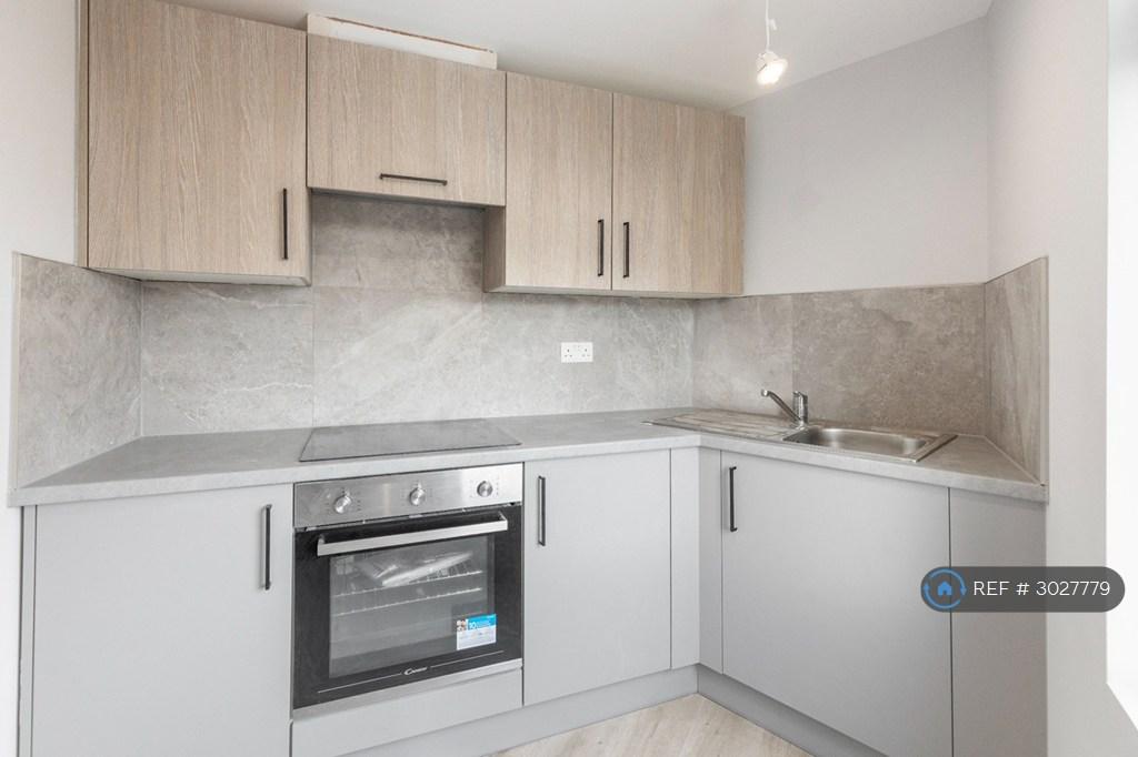 Apartment in London - View 3