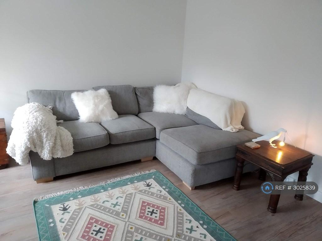 Apartment in Birmingham, West Midlands - View 5