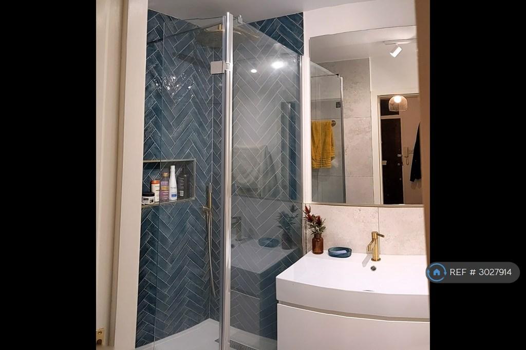 Apartment in London - View 2