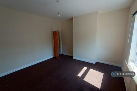 2 bedroom terraced house to rent, Victoria Road, Wigan, WN2