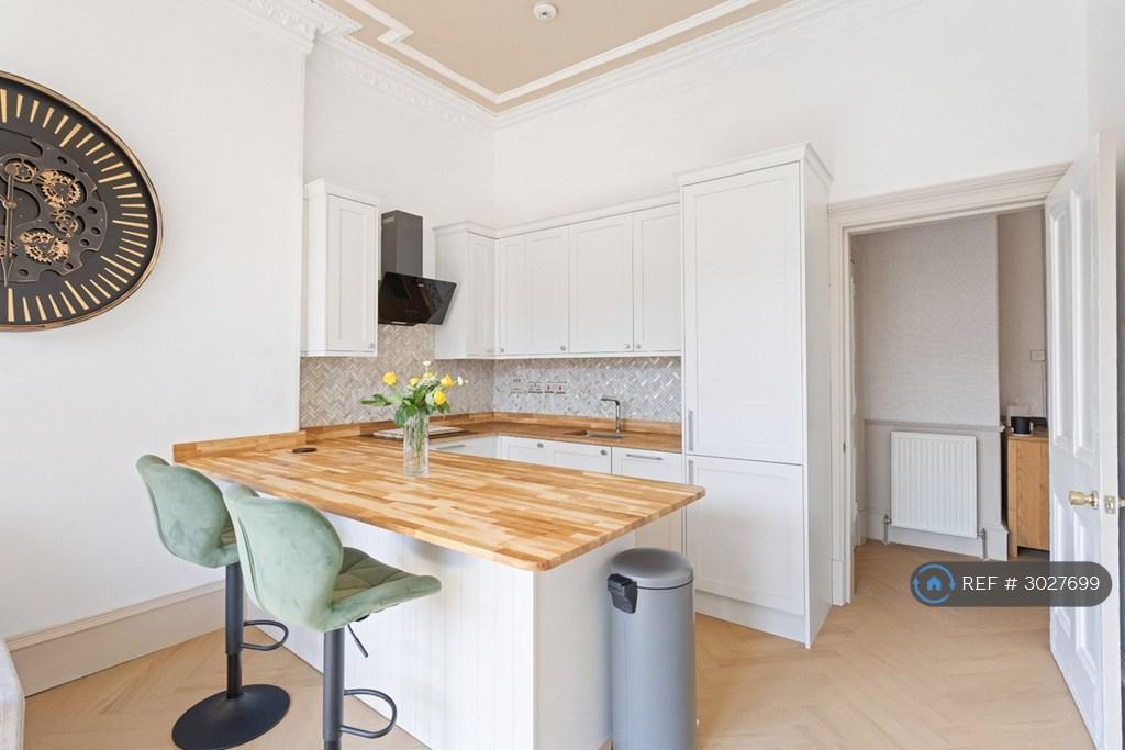 Apartment in Glasgow - View 4