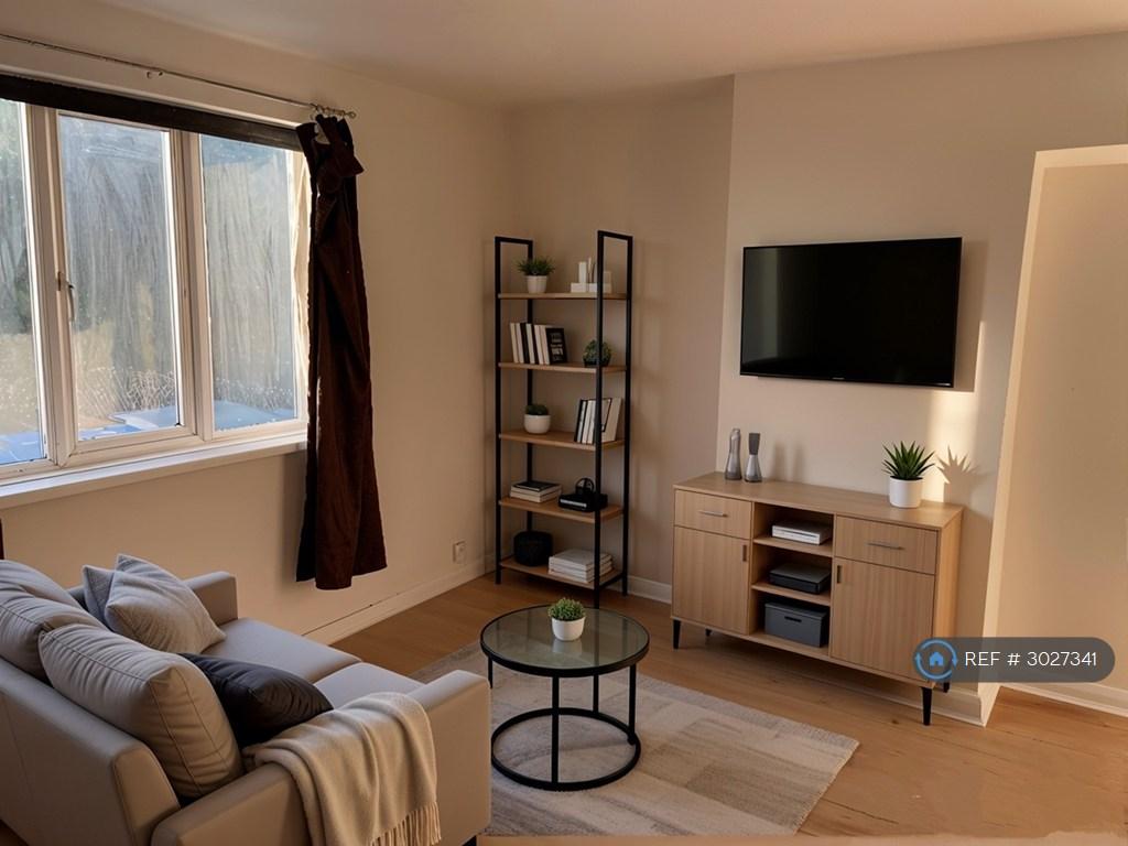 House in London, Royal Borough of Kingston upon Thames - View 2