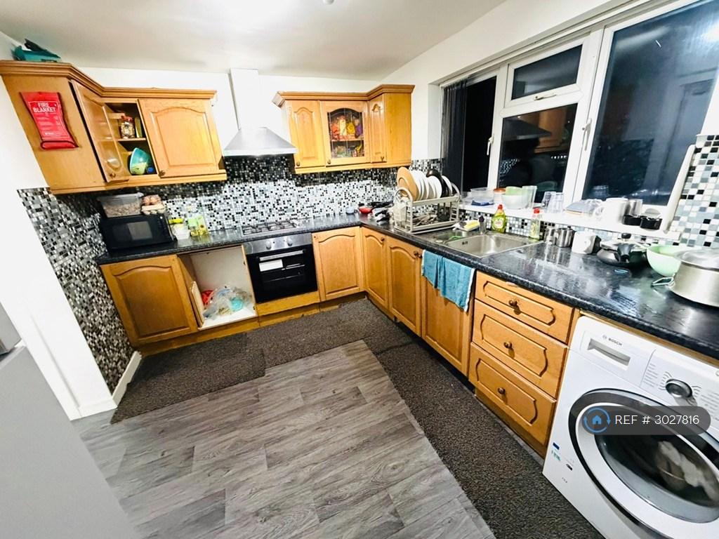 House in Birmingham, Perry Beeches - View 5