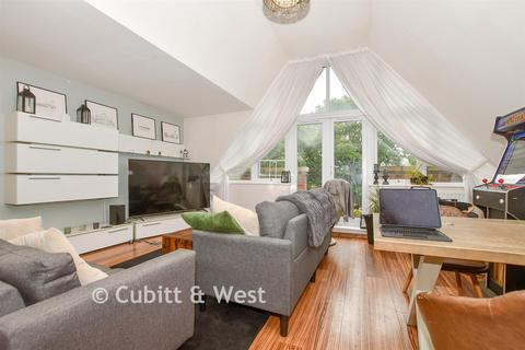 3 bedroom penthouse for sale, Stone Court, Worth, Crawley, West Sussex