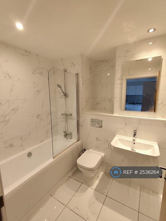 Apartment in Birmingham, Calthorpe Fields - More
