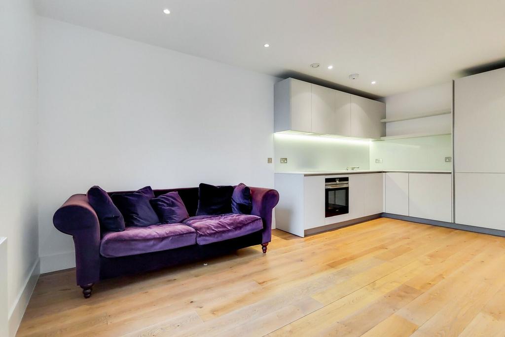 Apartment in London, Roehampton - View 2