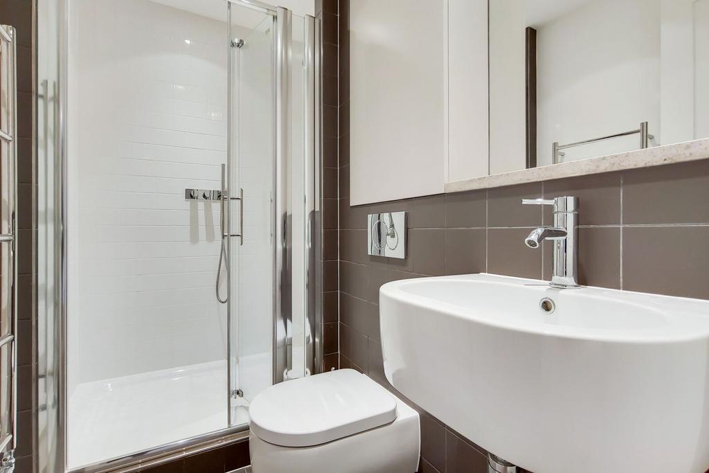 Apartment in London, Roehampton - More
