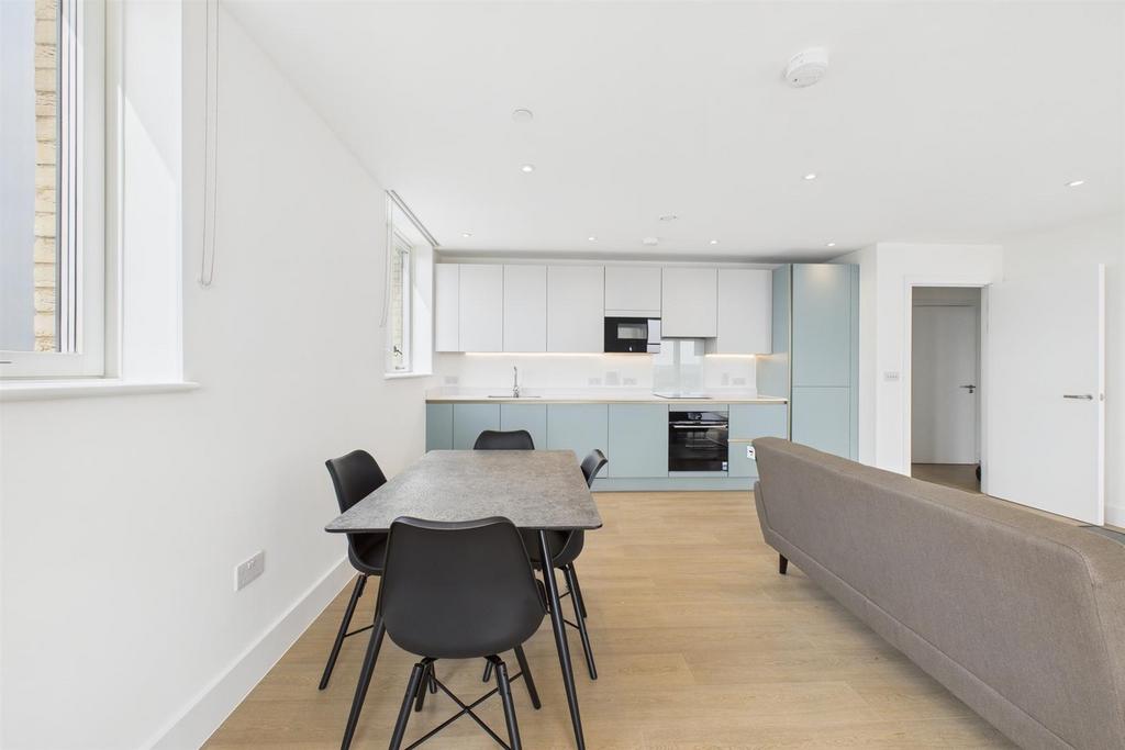 Apartment in London - View 2
