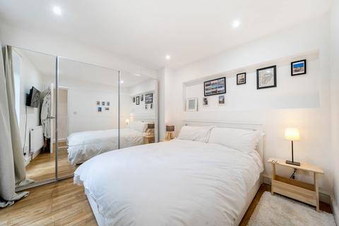 2 bedroom flat for sale, Rodwell Road, East Dulwich, London, SE22