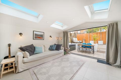 2 bedroom flat for sale, Rodwell Road, East Dulwich, London, SE22