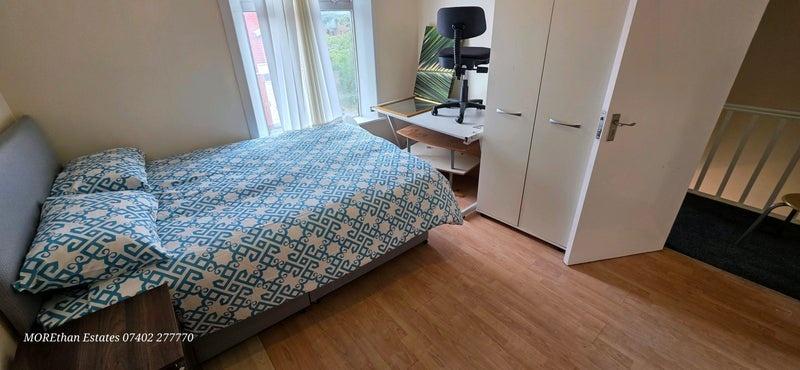 House in Manchester, Victoria Park, Rusholme - View 2