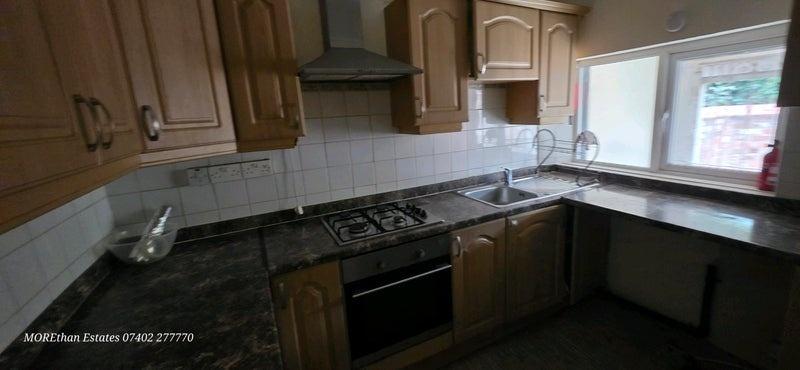 House in Manchester, Victoria Park, Rusholme - View 3