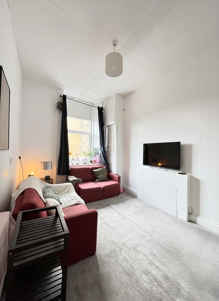 Apartment in Glasgow, Sandyford - View 4