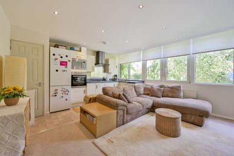 1 bedroom flat for sale, Rayners Road, Putney, London, SW15