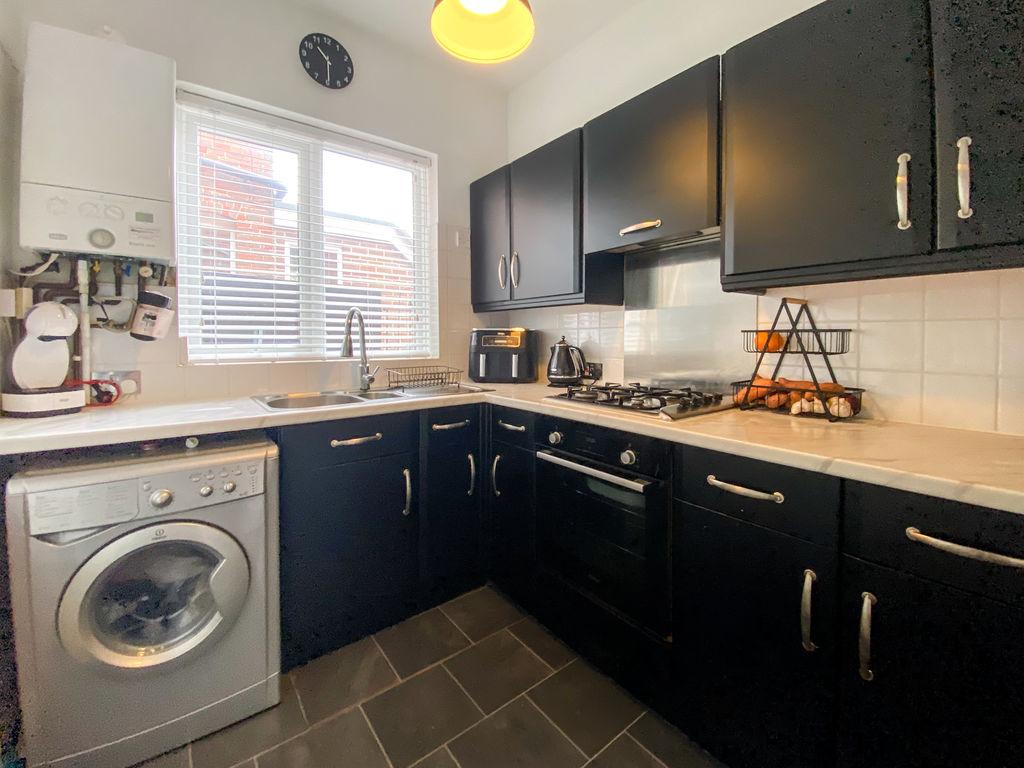 Apartment in Southampton - View 4