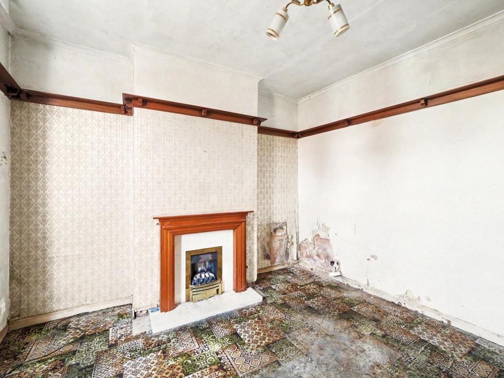 House in Nottingham - More