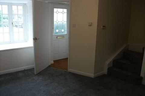 2 bedroom terraced house to rent, TWO BED HOUSE WITH GARAGE ON LADYGROVE