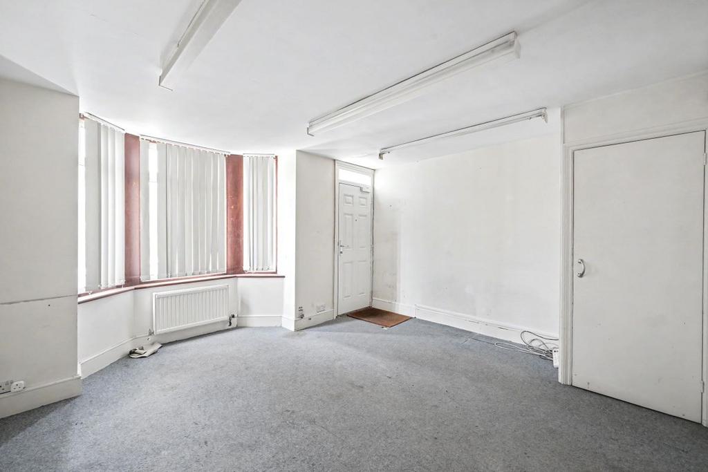House in Reading - View 2