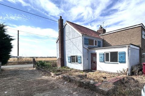2 bedroom end of terrace house for sale, 34 Marsh Lane, Winteringham, Scunthorpe, DN15 9PA