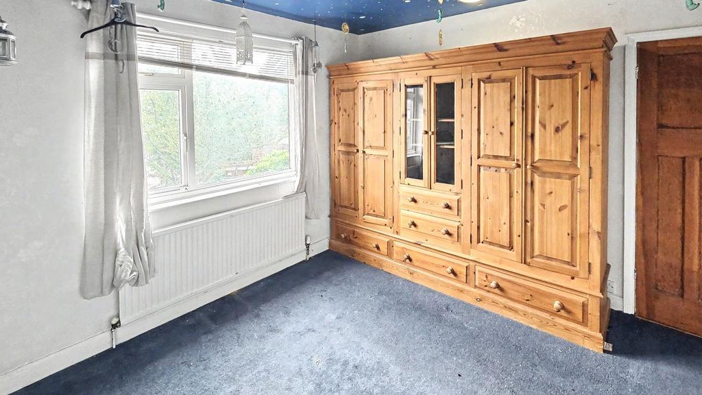 House in Nottingham - More