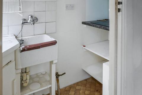 1 bedroom flat for sale, Flat E53, Du Cane Court, Balham High Road, Balham, SW17 7JL