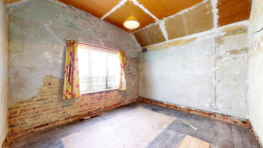 House in Ashford, Repton Park South, Repton Manor - More